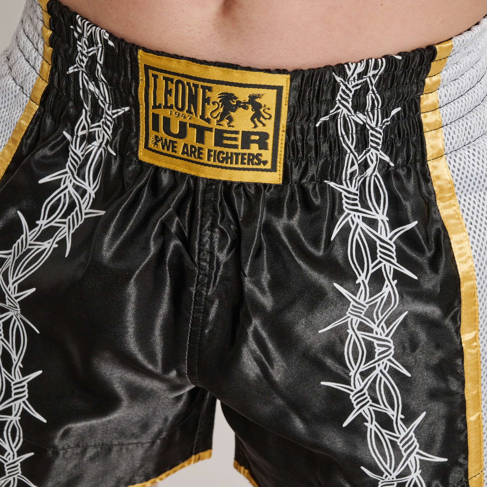 PANTALONCINO KICK THAI BARBED WIRE (IUTER)