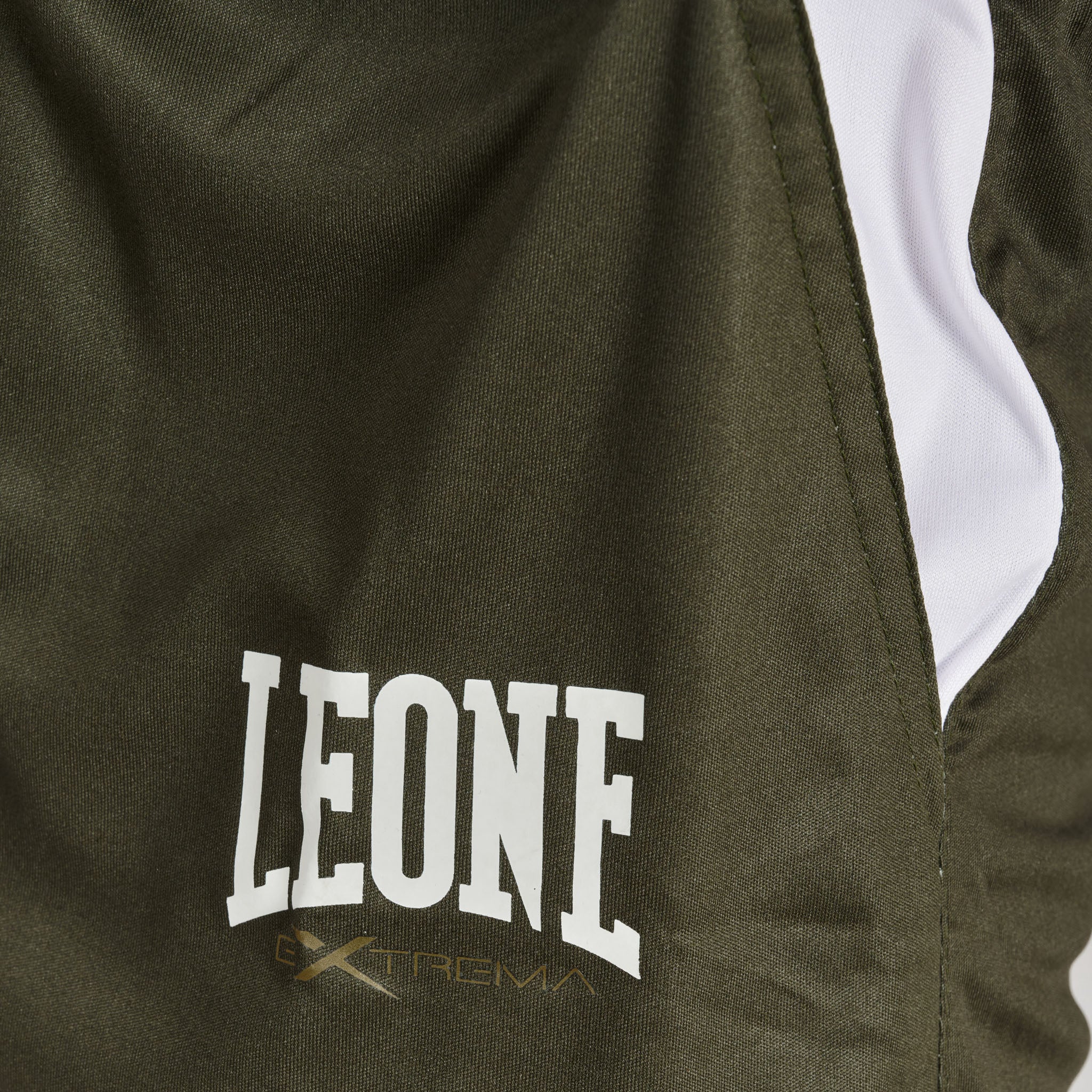 COOL TOUCH LOGO SHORTS