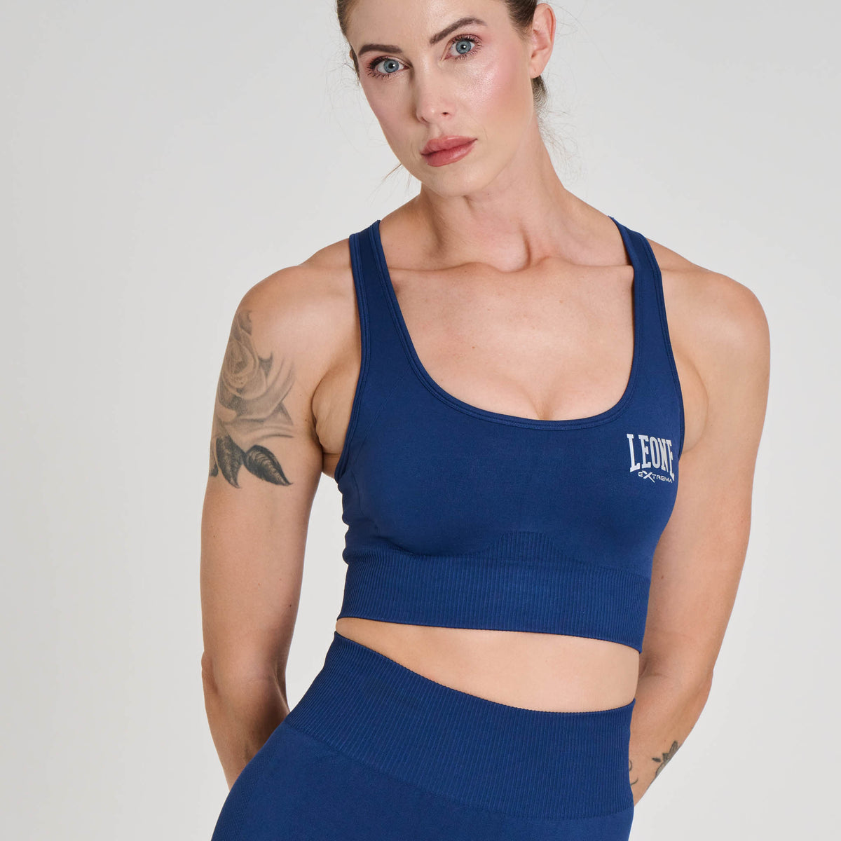 TOP LOGO SEAMLESS