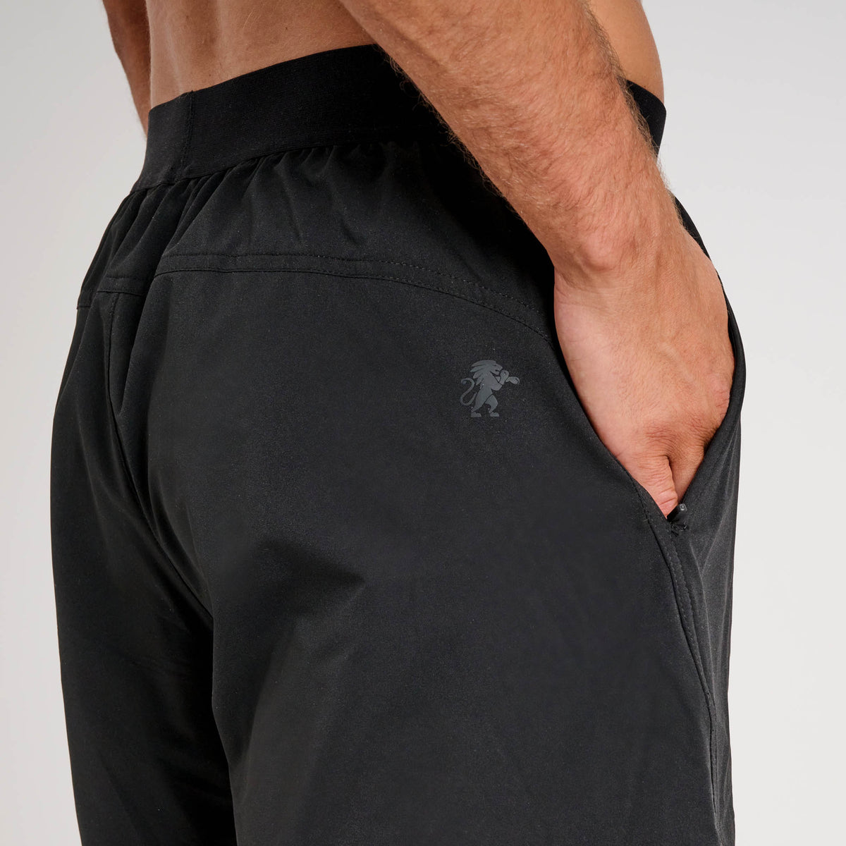 BLACK LION SHORTS