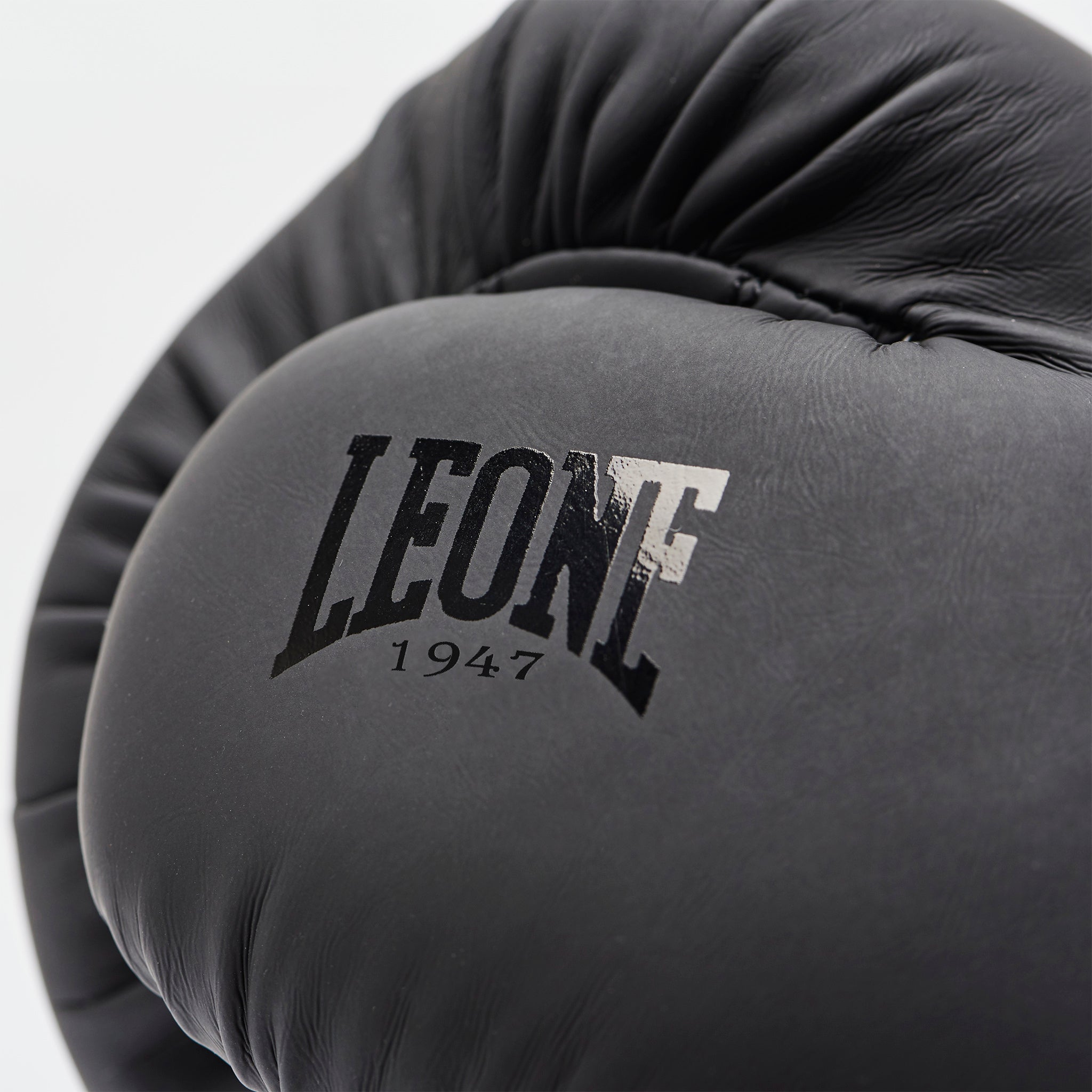 STRIKER BOXING GLOVES