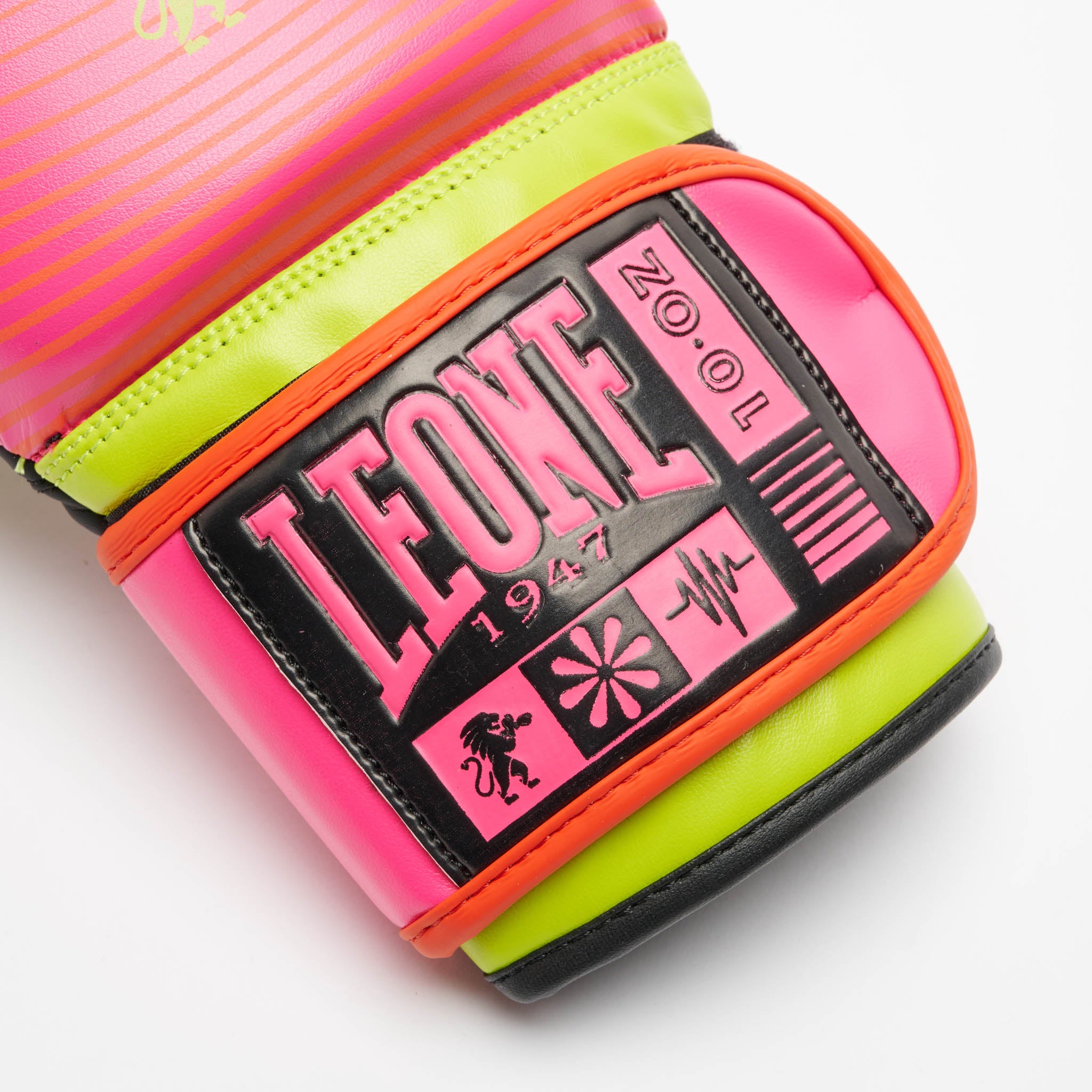 WAVES BOXING GLOVES