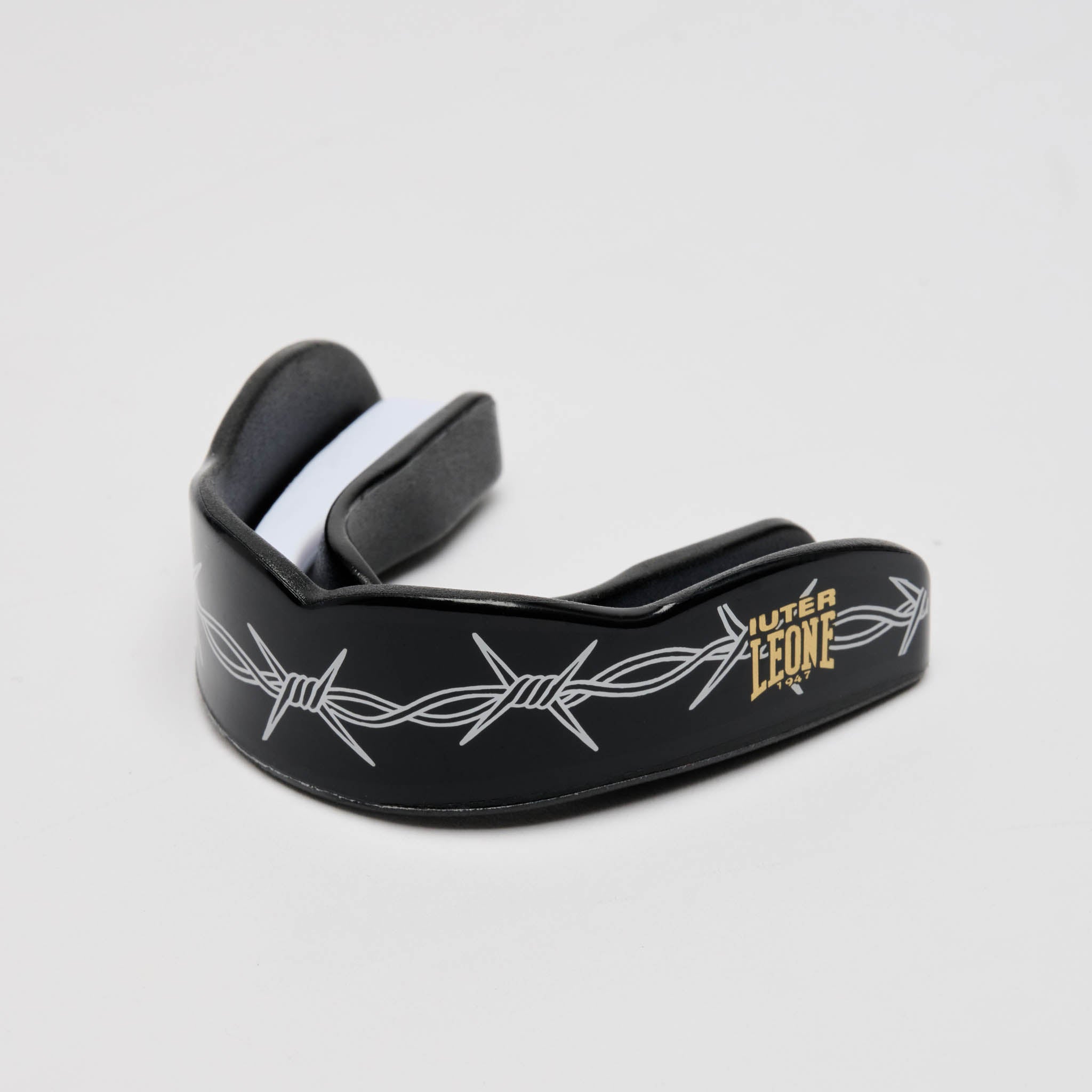 BARBEDWIRED MOUTHGUARD (IUTER)