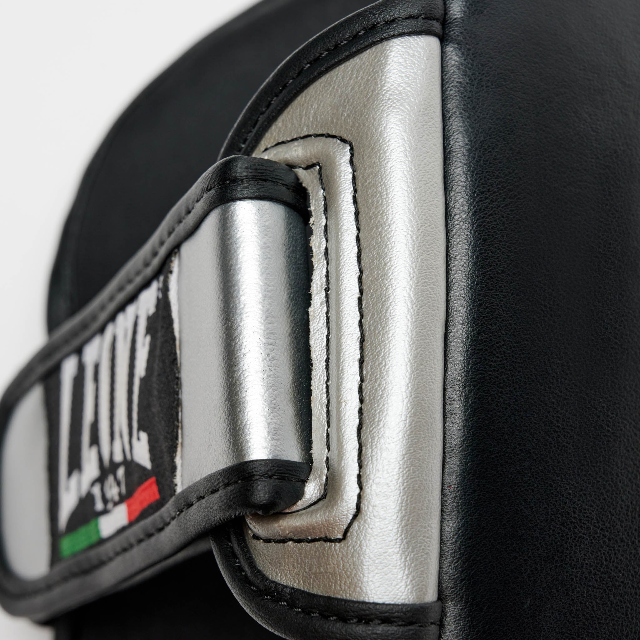 SMART SHINGUARDS