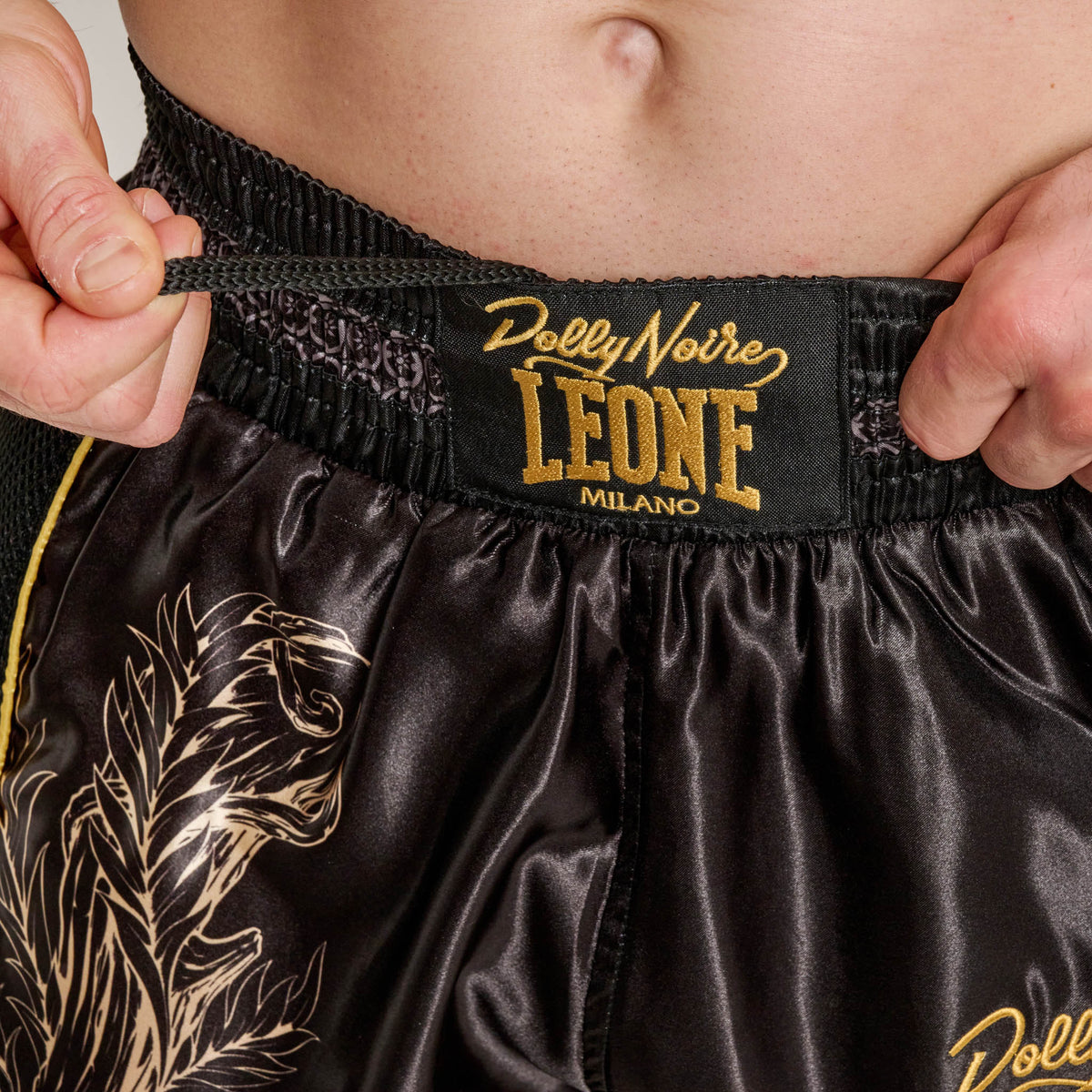 PANTALONCINO KICK/THAI LEONE X DOLLY NOIRE