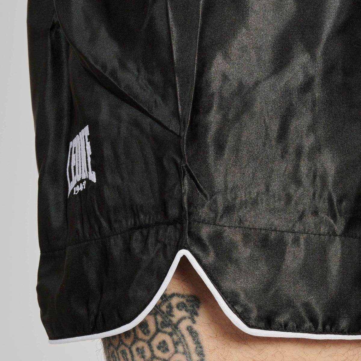 BASIC THAI SHORTS