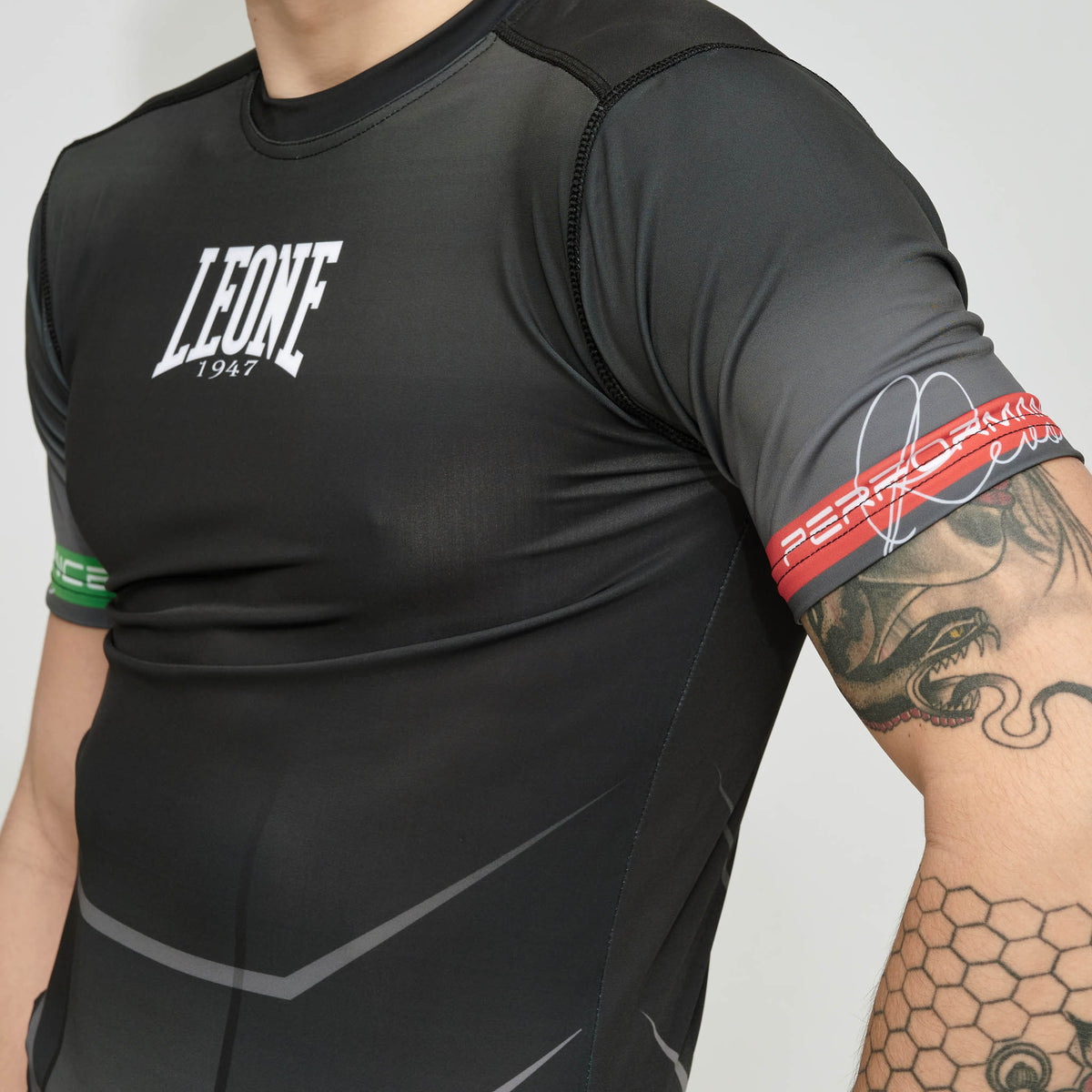 RASHGUARD REVO