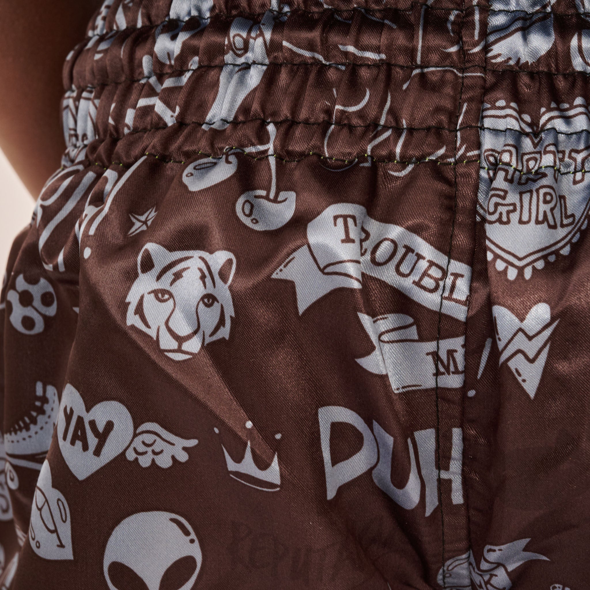 FLAMES KICK SHORTS