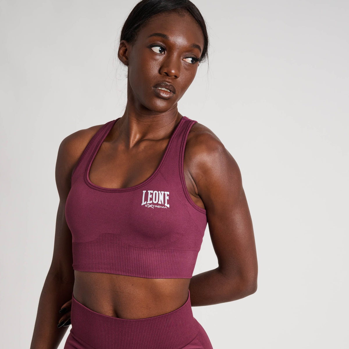 TOP LOGO SEAMLESS