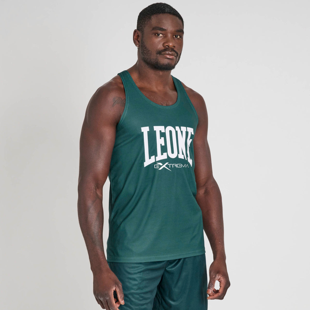 LOGO TANK