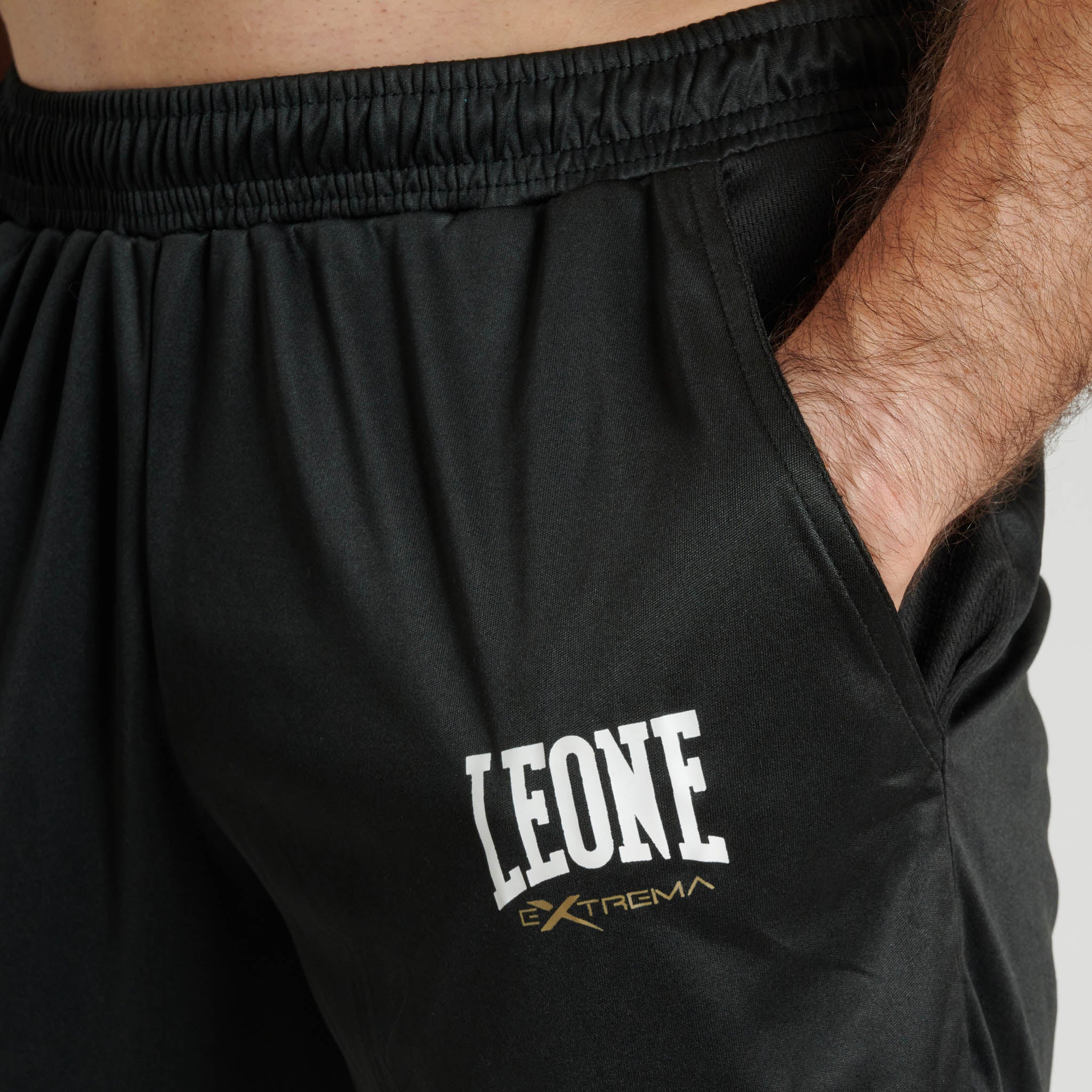LOGO SHORTS