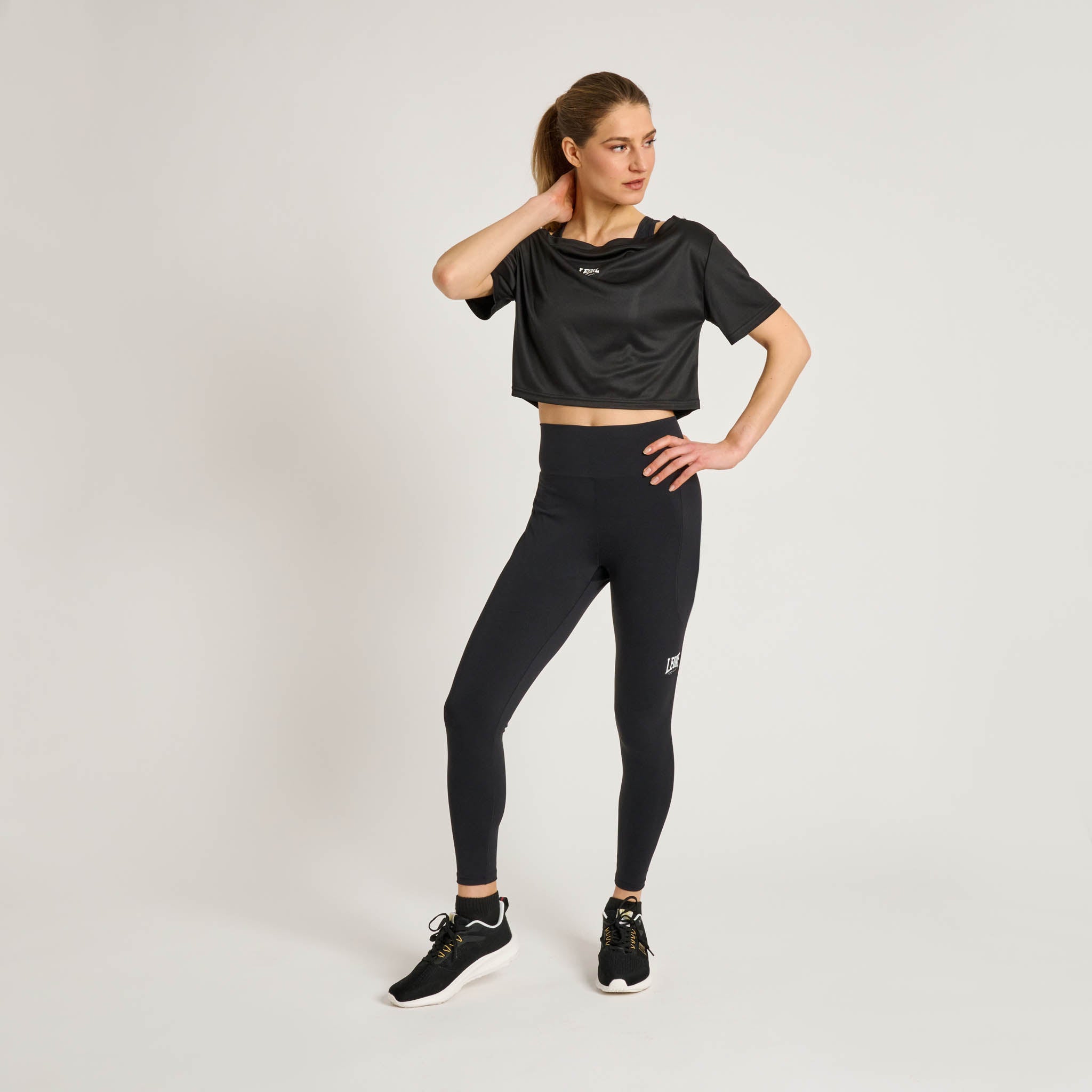 LOGO TEE CROP