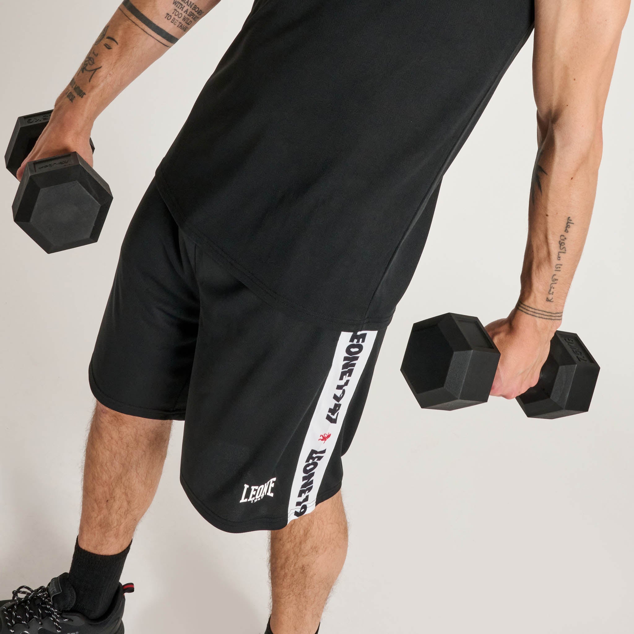 STRIPE 47 SHORTS