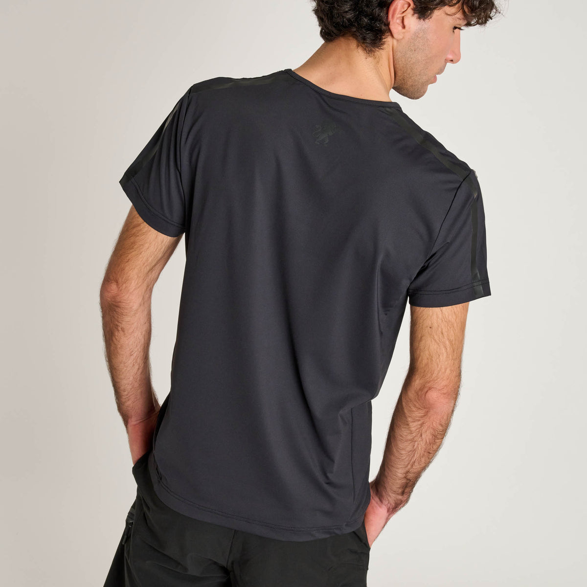 T-SHIRT BLACK LION