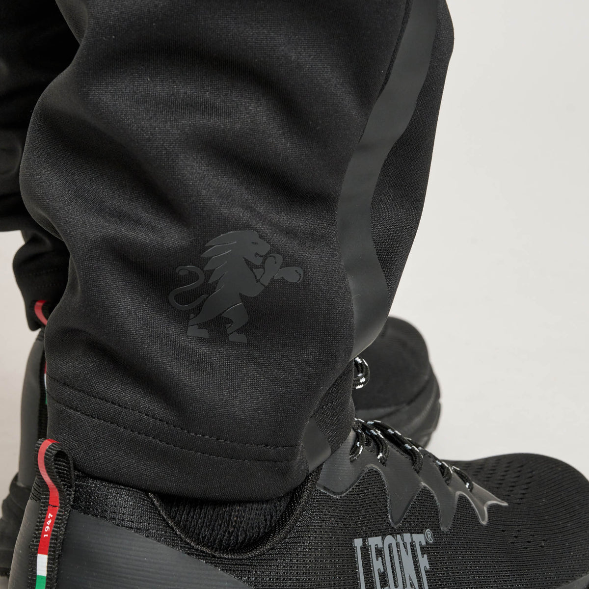 PANTALONE BLACK LION