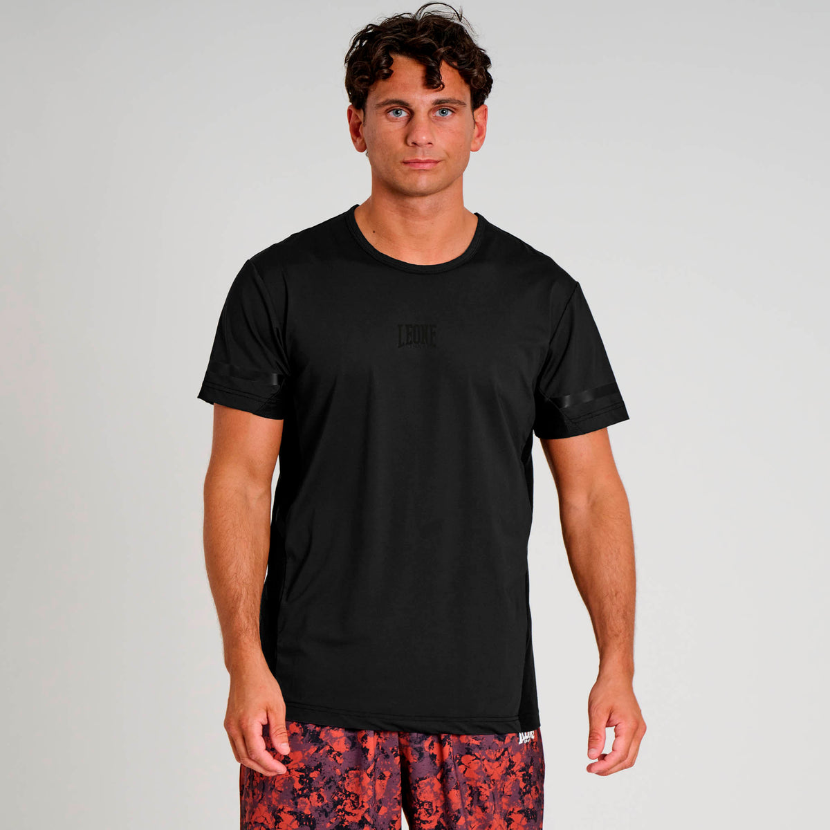 T-SHIRT BLACK LION