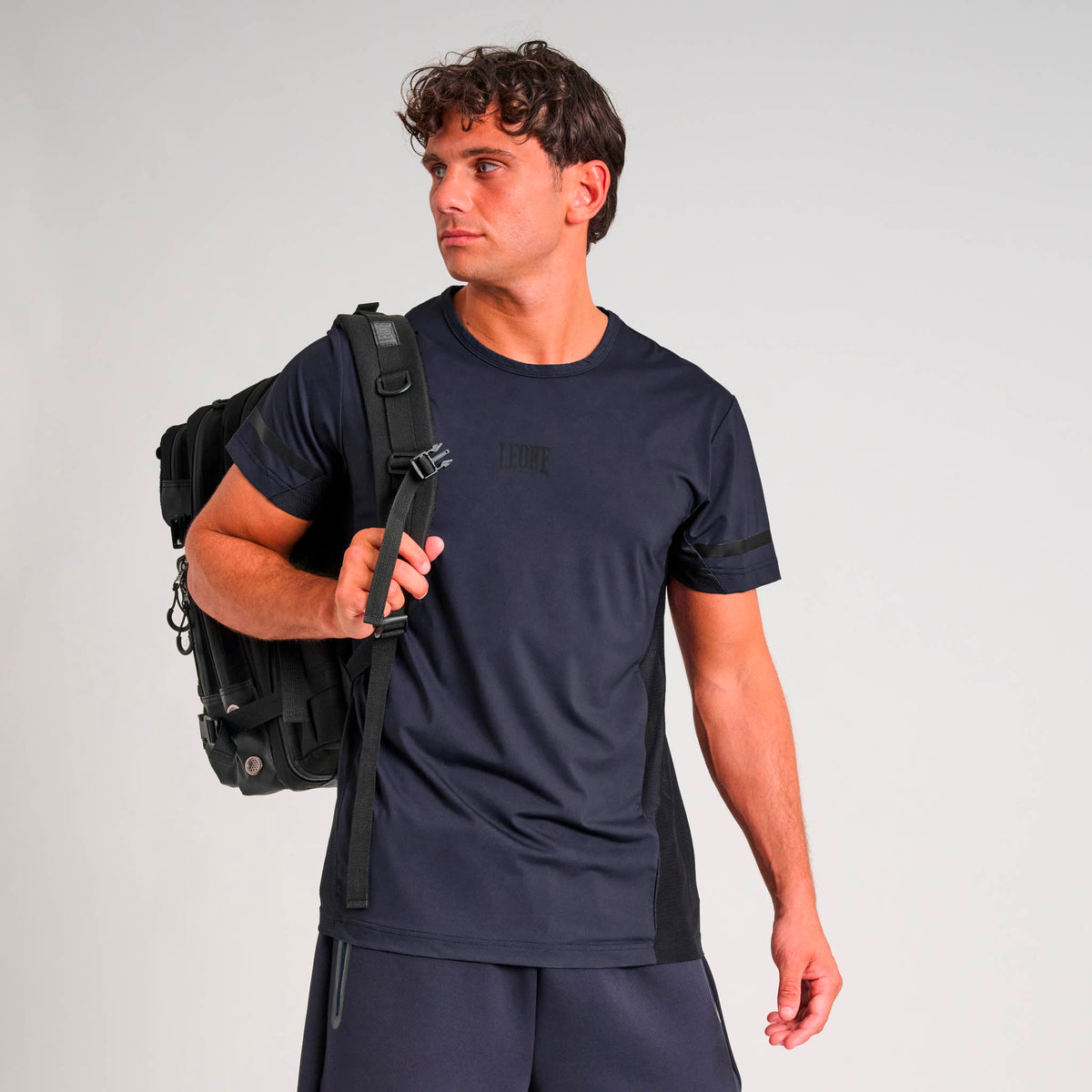 BLACK LION T-SHIRT