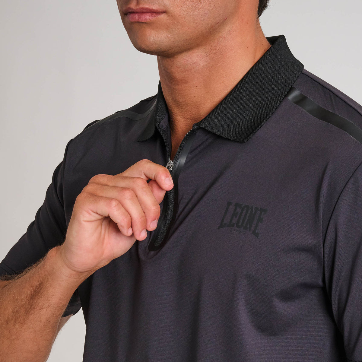 T-SHIRT POLO BLACK LION