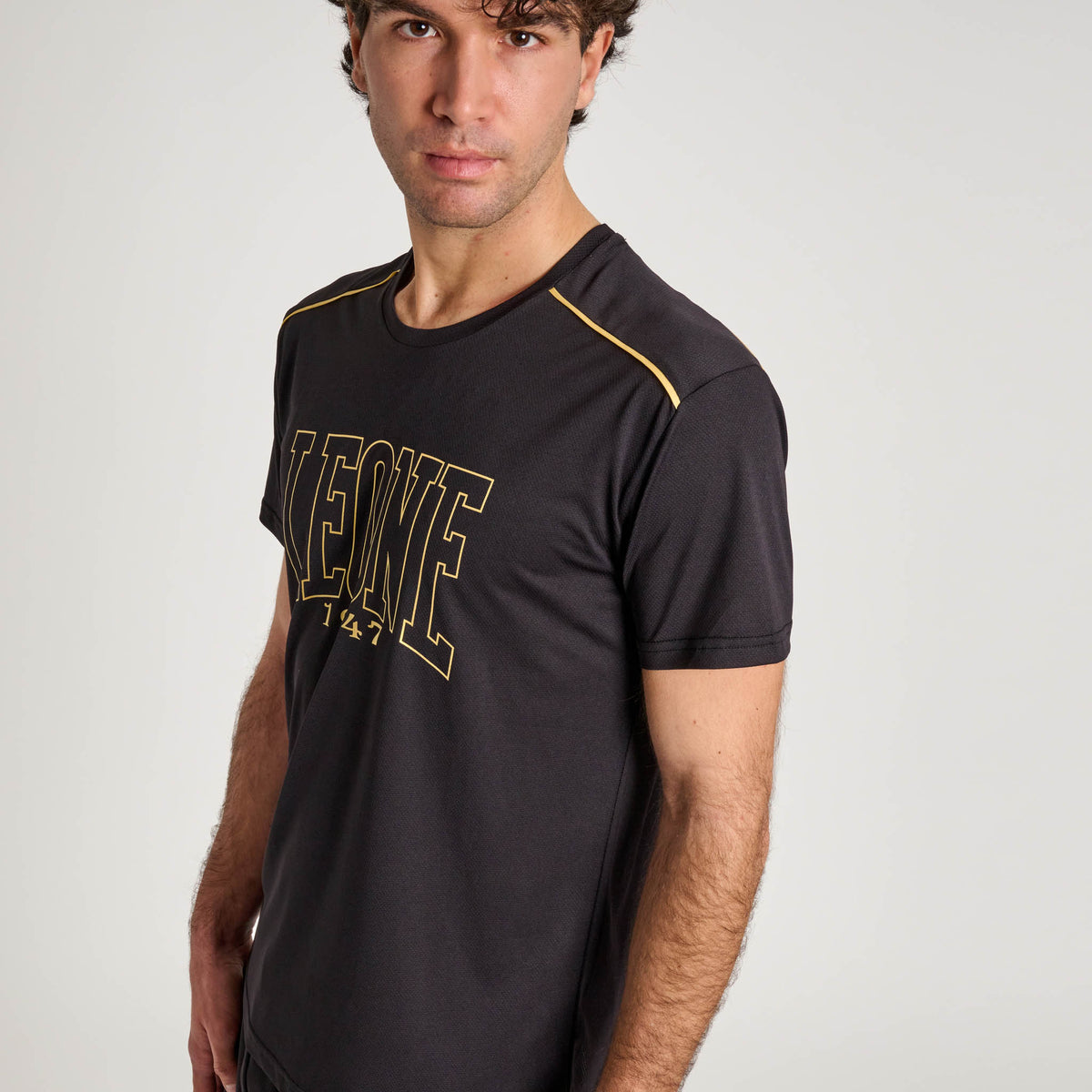 T-SHIRT DNA