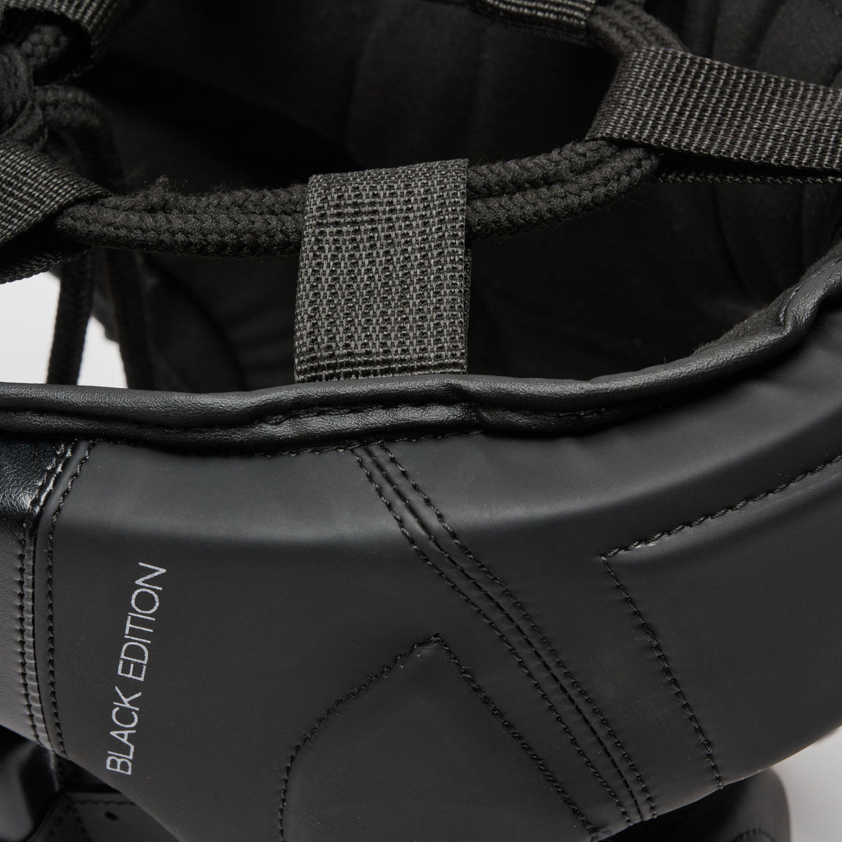 CASCO BLACK EDITION