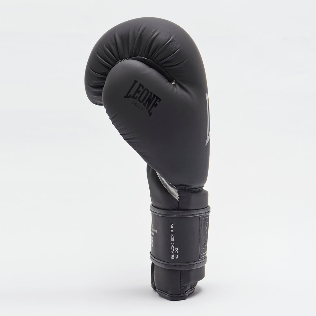 GUANTI BOXE STRIKER
