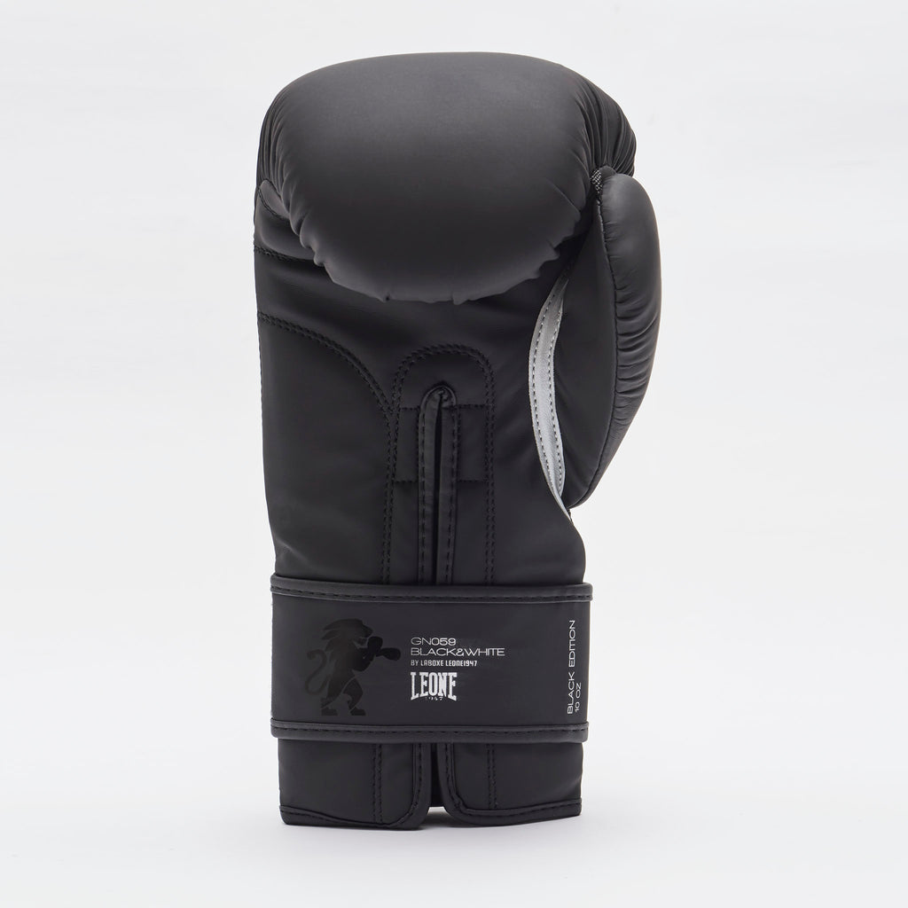 GUANTI BOXE STRIKER