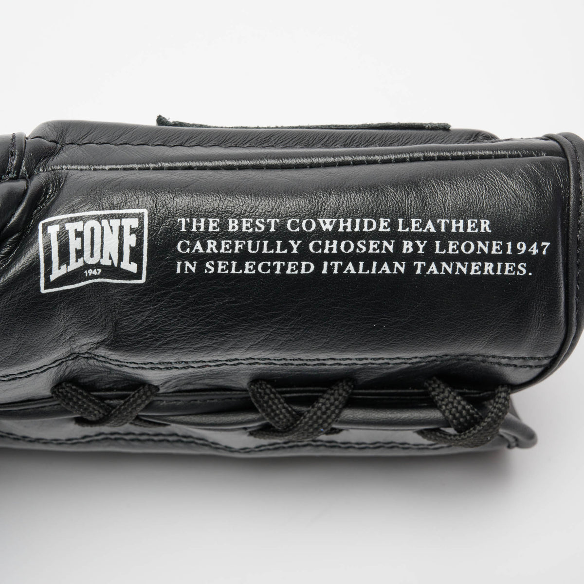 THE GREATEST BOXING GLOVES
