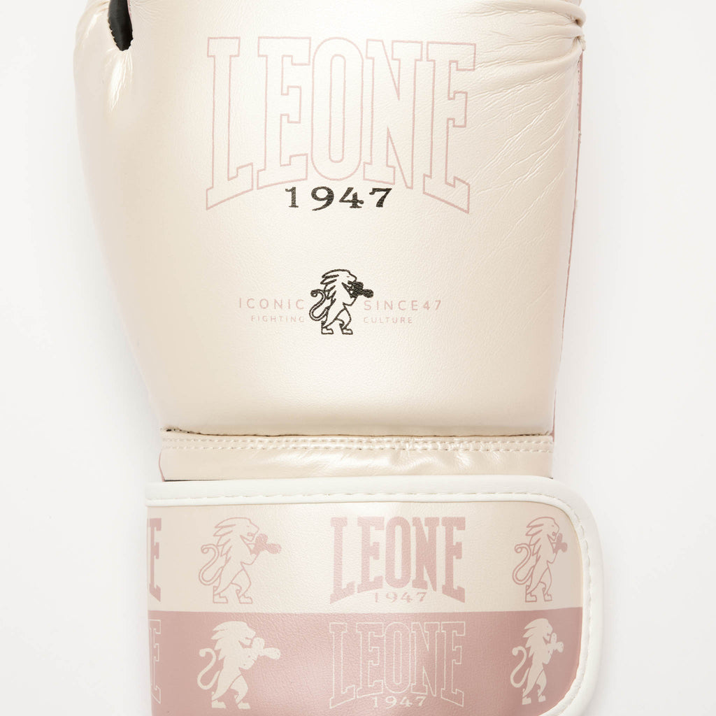 ICONIC BOXING GLOVES