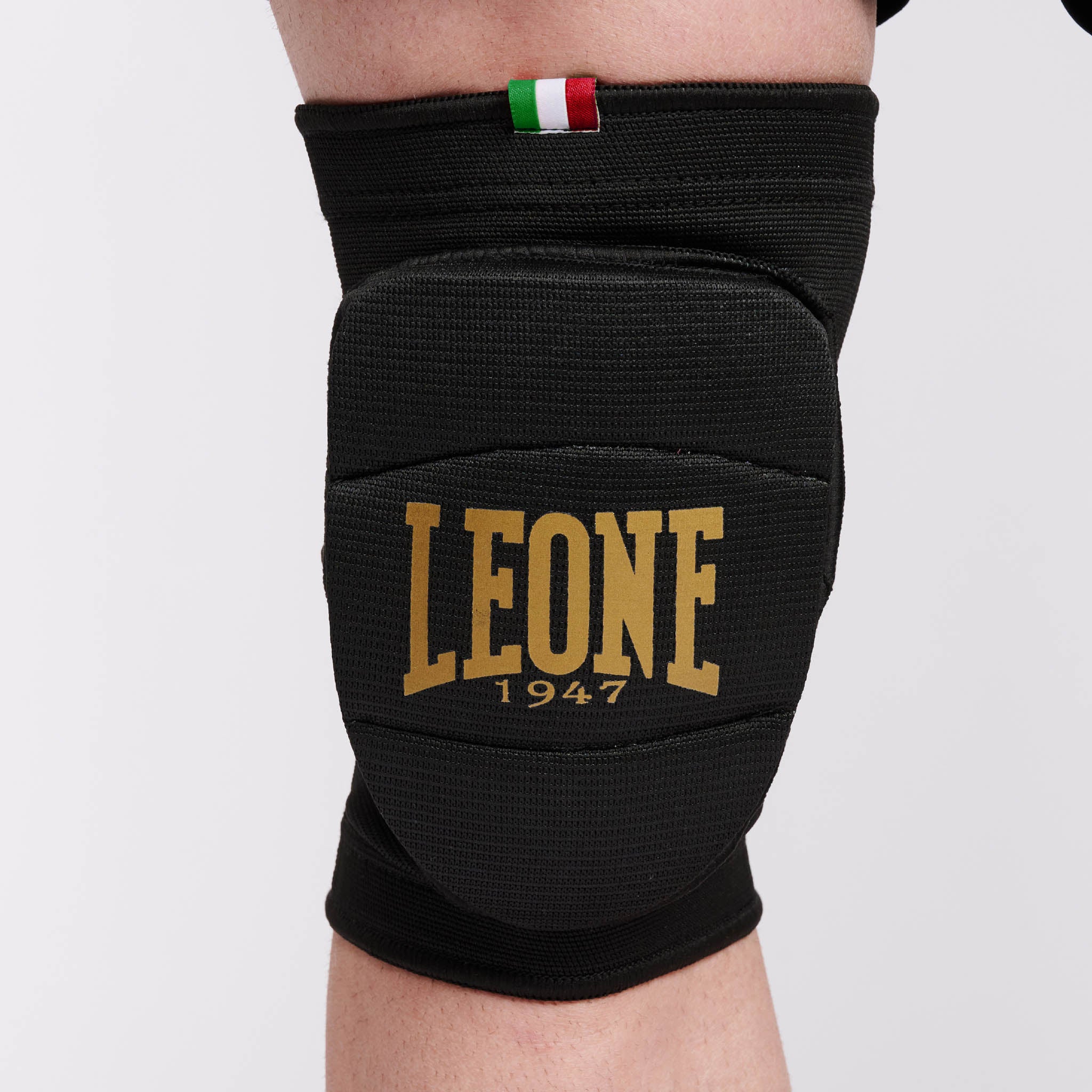 KNEE PADS