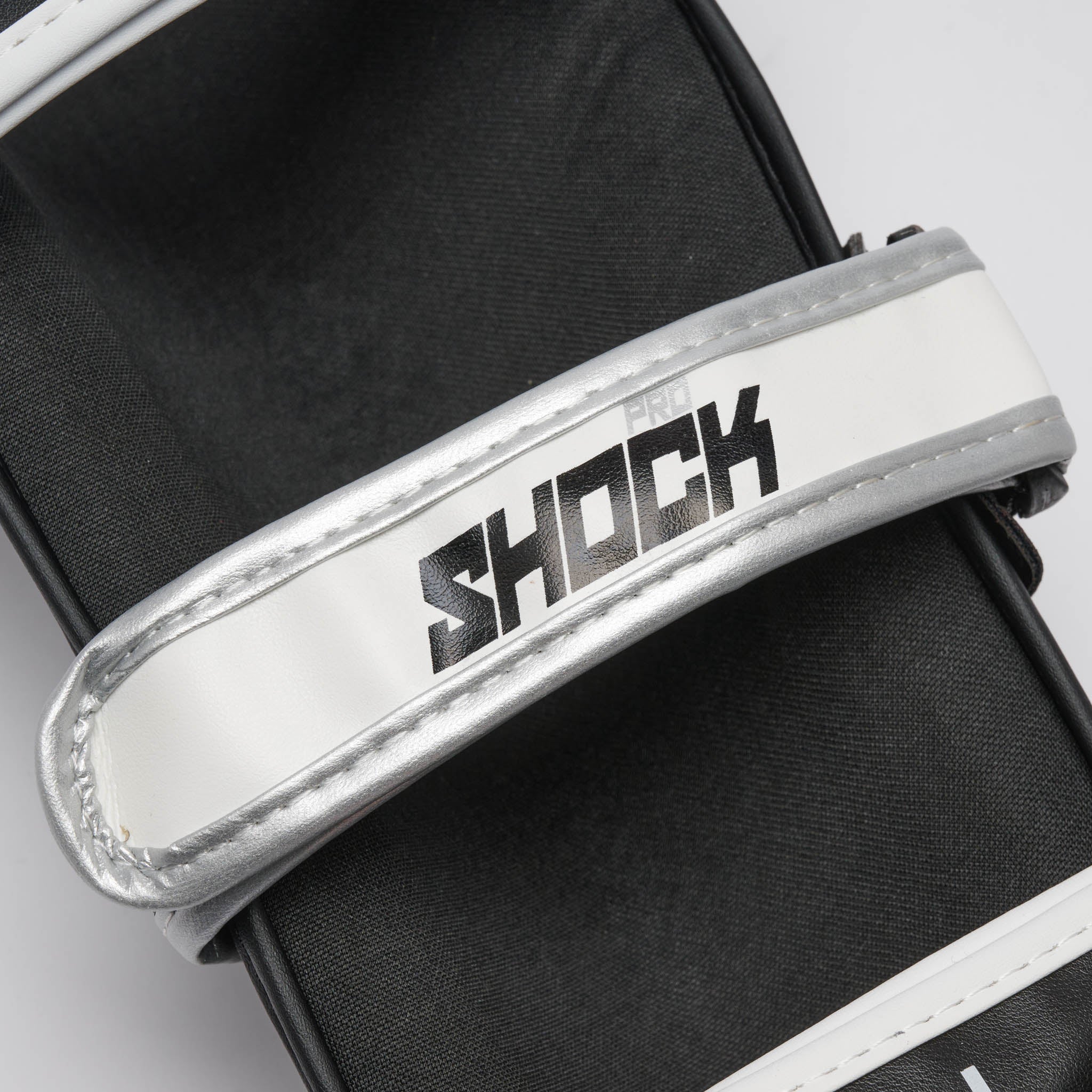 SHOCK PRO SHINGUARDS