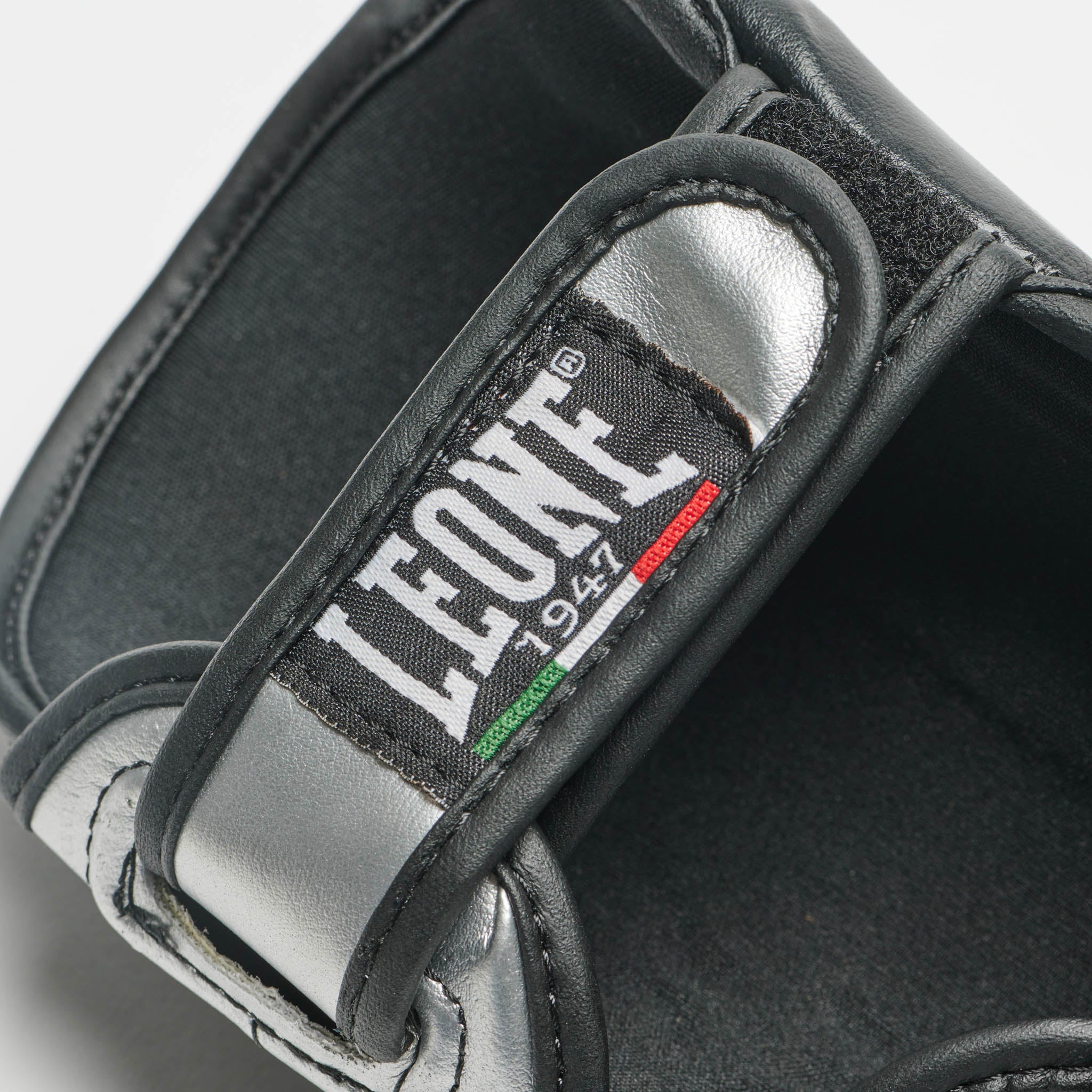 JR  SMART SHINGUARDS