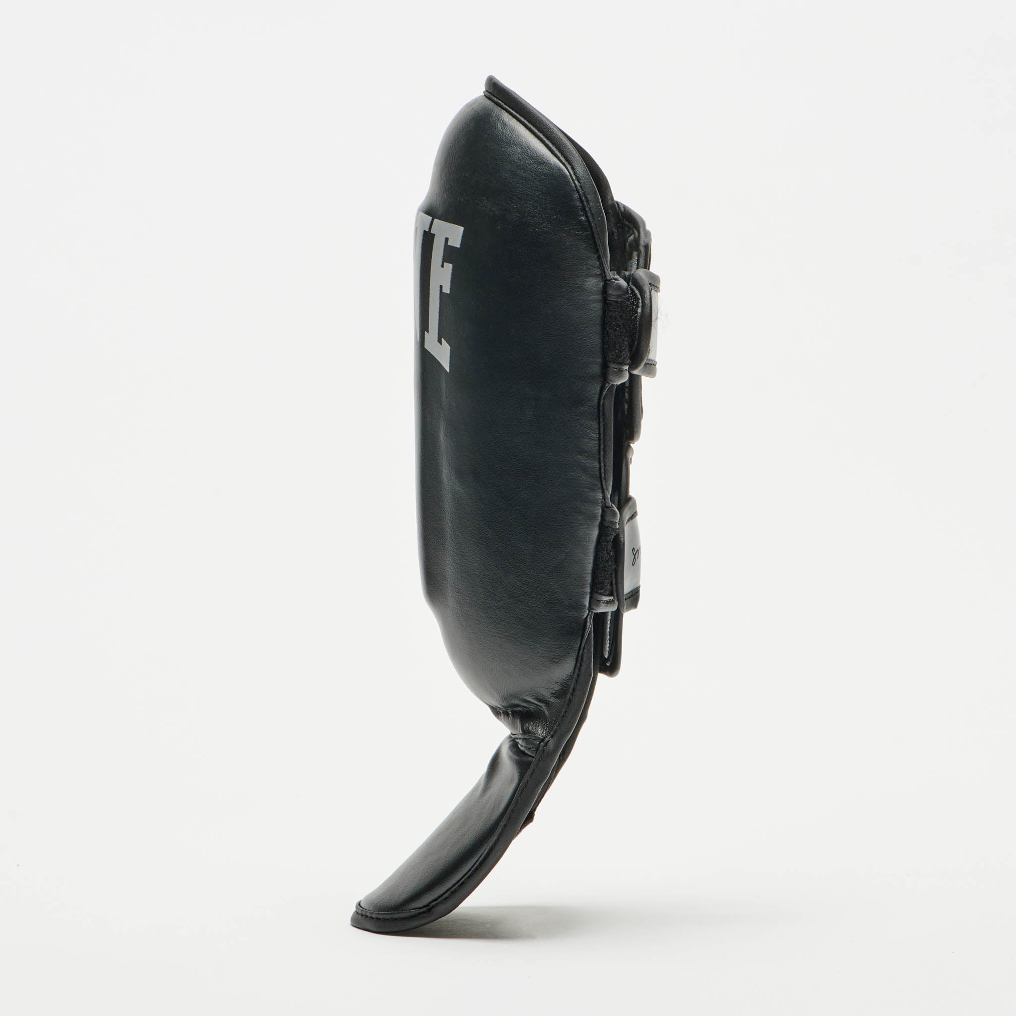 JR  SMART SHINGUARDS